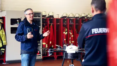 Christoph Vieregge, Portfolio manager and expert for fire alarm systems at Bosch Energy and Building Solutions, on duty with the fire department 