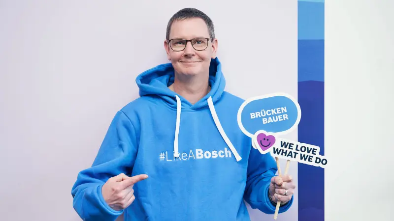 Matthias Hildebrandt, Shift Manager at Bosch emergency call and service control center Magdeburg, Germany, portrait