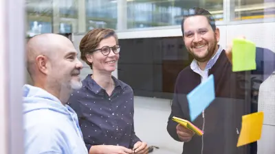 Oliver Winter, head of service and portfolio management in the security division at Bosch Energy and Building Solutions, with collaegues