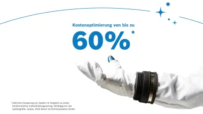Datanauten Hand ragt von rechts in Bild “Kostenoptimierung von bis zu 60%*” schwebt über der Handfläche. 