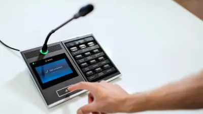 Beschallung und Sprachalarmierung Elektroakustische Anlagen Notfallwarnsystem