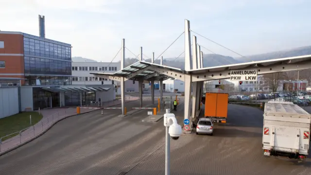 Mit intelligenter pforte Besucher und Lieferverkehr sicher und kostensparend managen