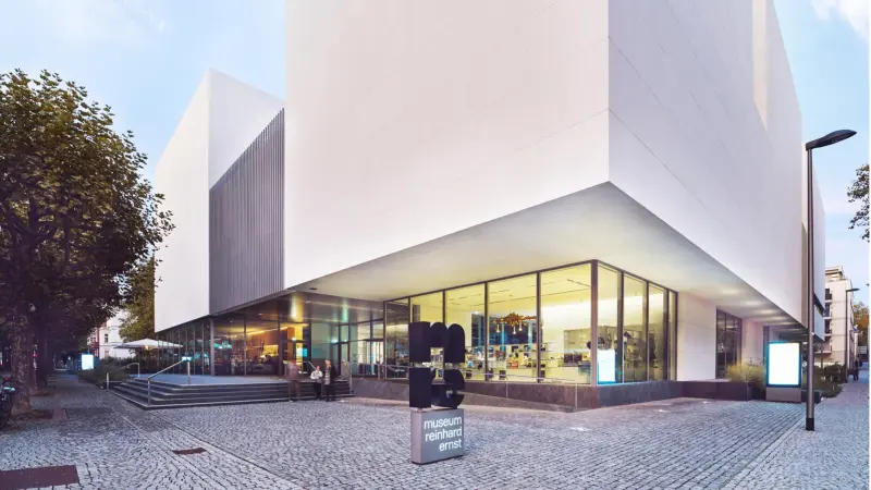 Museum Reinhard Ernst (mre) Wiesbaden, Außenansicht Museumsgebäude