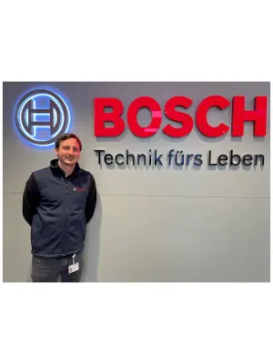 Sebastian Gerber, Sales Manager at Bosch, figure next to the logo