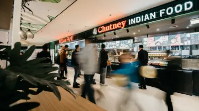 Dreiländergalerie Weil am Rhein, shopping center, interior view with passers-by and stores