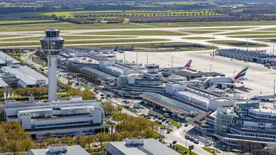München Airport, Übersicht Terminals, Tower und Startbahnen