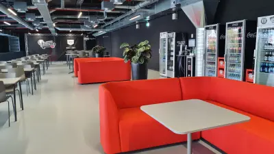 Innansicht der Kia Metropol Arena Nürnberg, Restaurant 