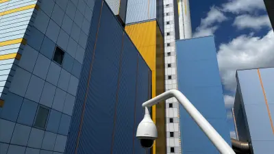 Kamera vor Gebäude der GMVA