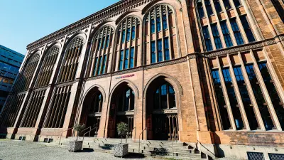 Außenansicht des Klinik-Gebäudes