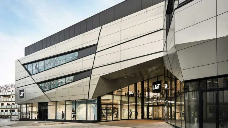 Außenansicht des Modehauses Lengermann & Trieschmann