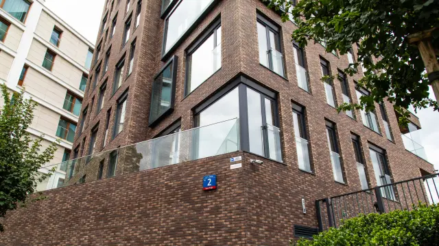 Kamera zewnętrzna przy wejściu do Portu Praskiego