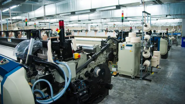 highly automated car production hall