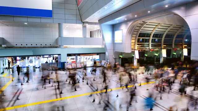 Main hall of train station full of people