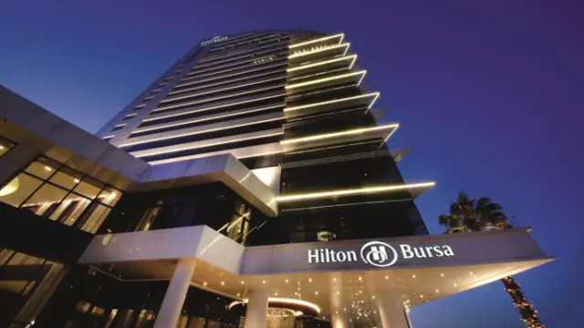 Edifício do hotel Hilton Bursa Convention na Turquia