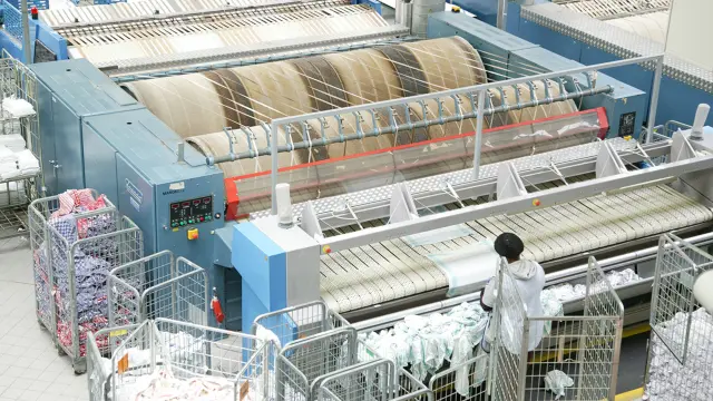 Sala de produção da Synergy Health na Holanda