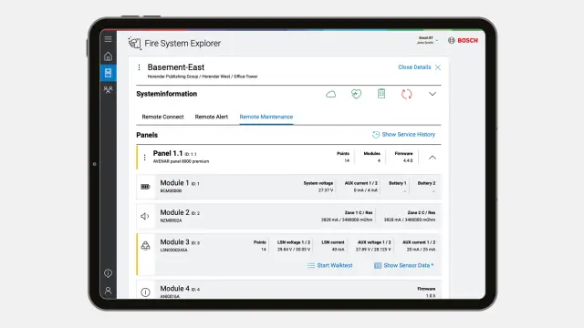 Der Bildschirm eines Tablets mit den Empfängern von Warnmeldungen, die vom NEXOSPACE Fire System Explorer im Falle eines Problems mit dem Brandmeldesystem sofort benachrichtigt werden