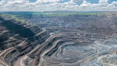 Vista aerea di una miniera